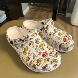 Not Crocs. Croaks? Women’s size 8 Frog clogs
